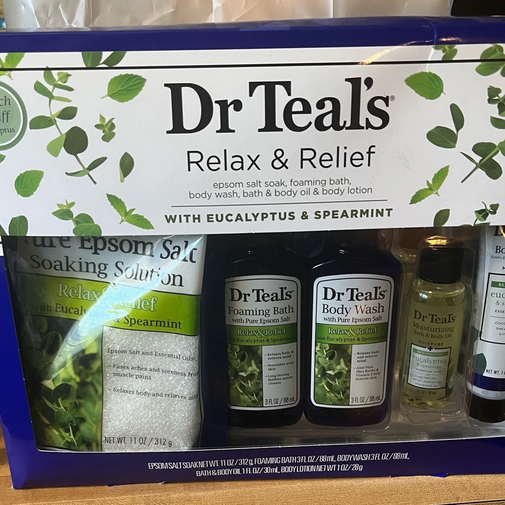 Dr. Teals Relax and Relief Gift Set BNWT